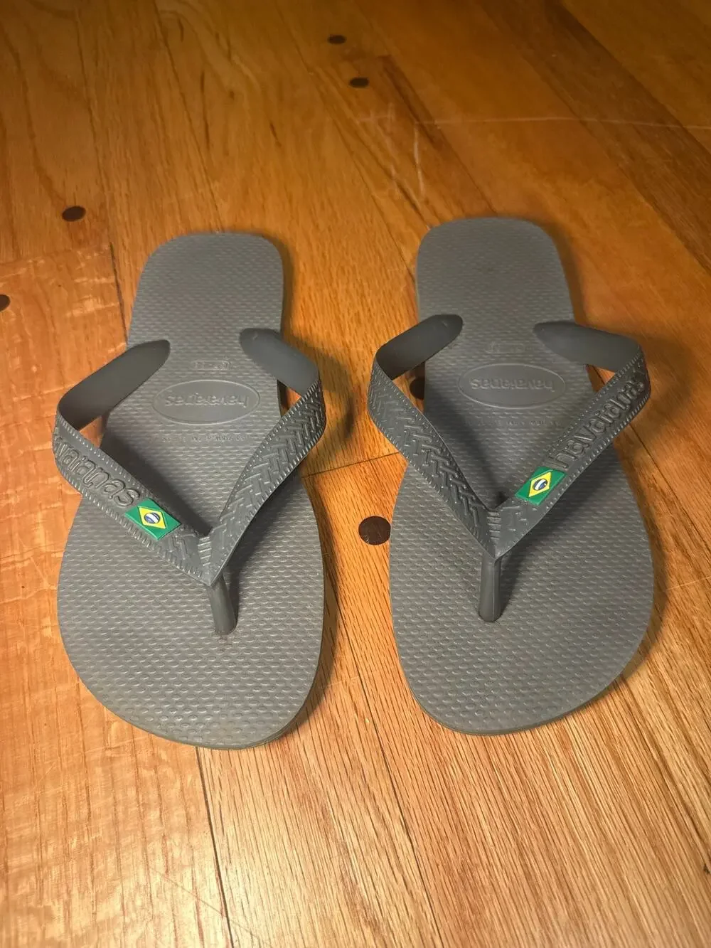 Havaianas Brazil Flip Flops Gray Rubber Thong Sandals Size 38 US W8 M6